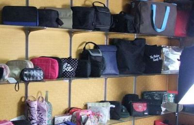 夫妻攜手返鄉(xiāng)創(chuàng)業(yè)記 小箱包成就千萬產(chǎn)業(yè)夢(mèng)